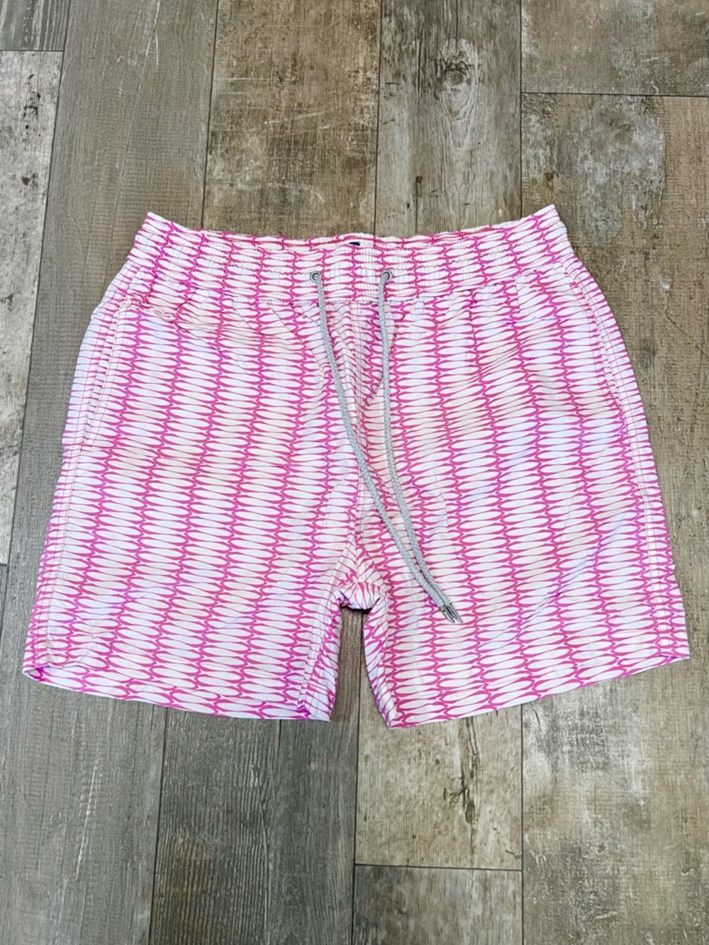 LOVE BRAND & CO Staniel 5” Shorts Trunks Mens XL Pink White Pattern Mesh Lining